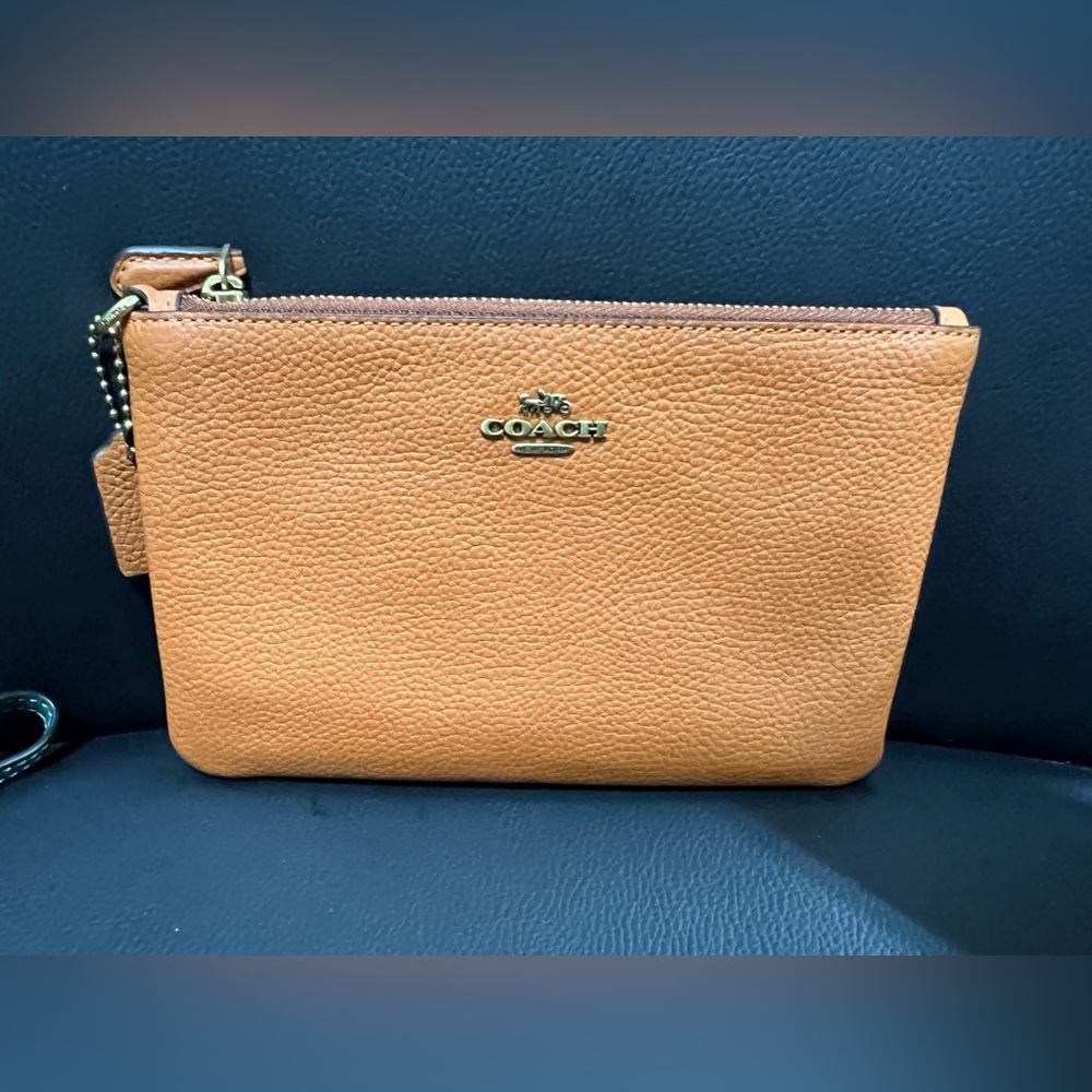 NWT Coach wristlet